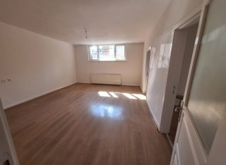 Ankara, Keçiören, İncirli Mahallesi'nde 3+1 Klasik Yapılı Daire
